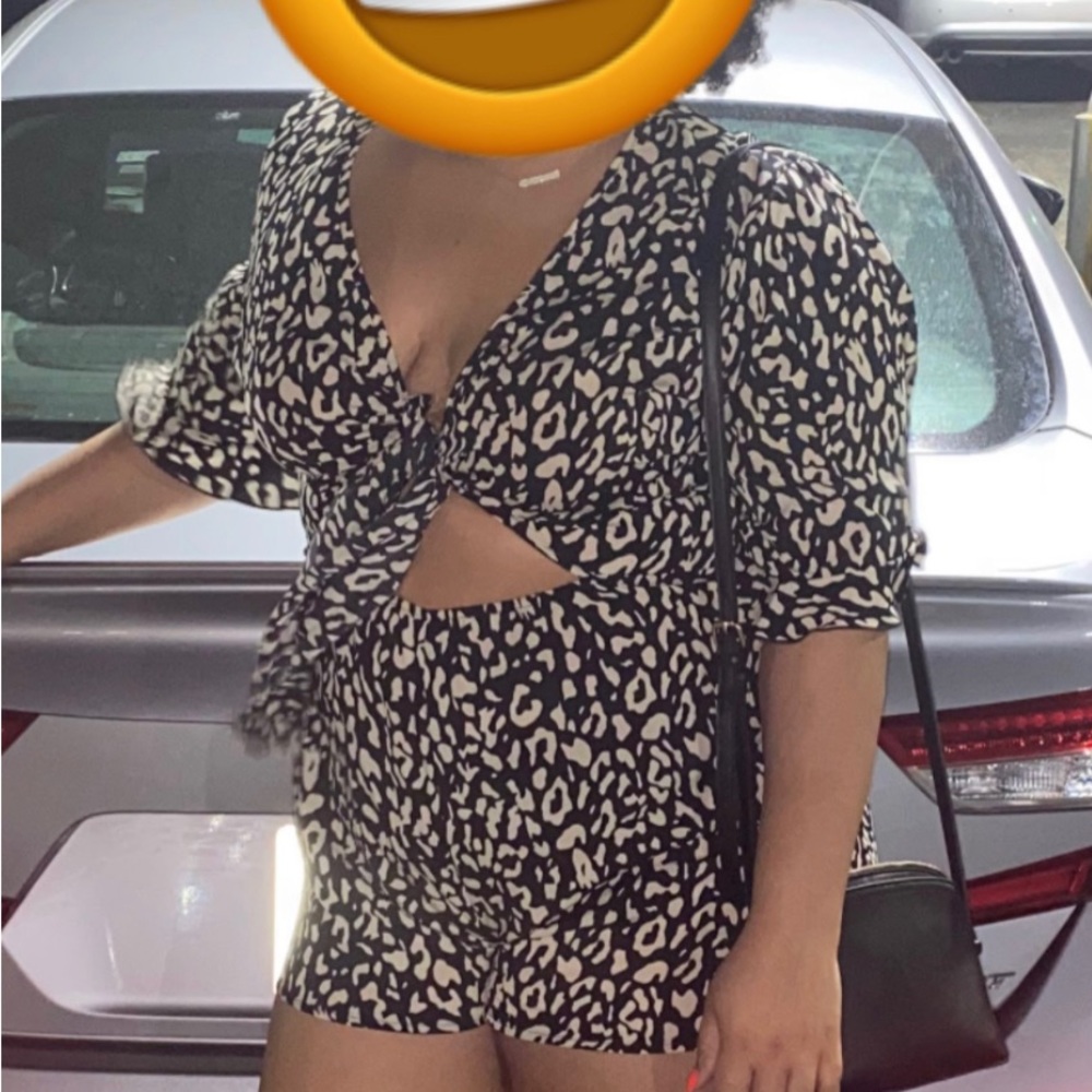 Leopard flutter slv romper - Picture 5 of 5